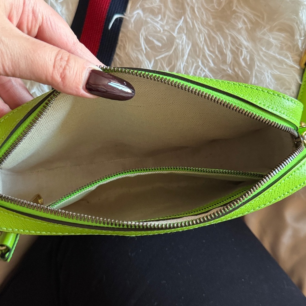 Gucci Beige and Neon Green GG Shoulder Bag - Picture 9 of 14